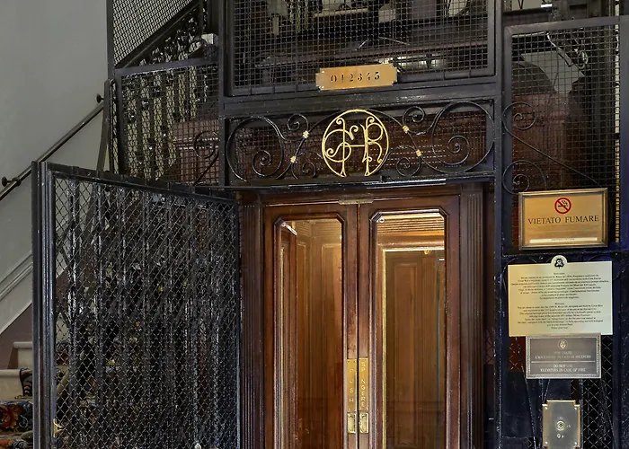 The St. Regis 5*