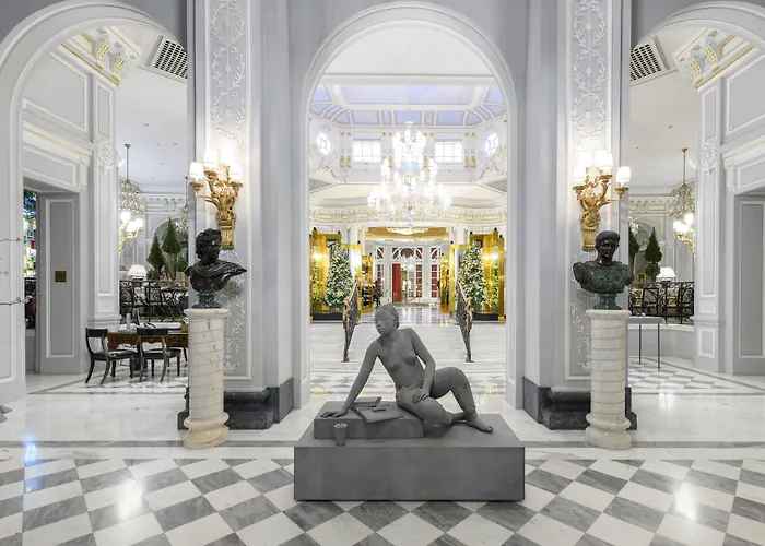 Hotel The St. Regis 5*