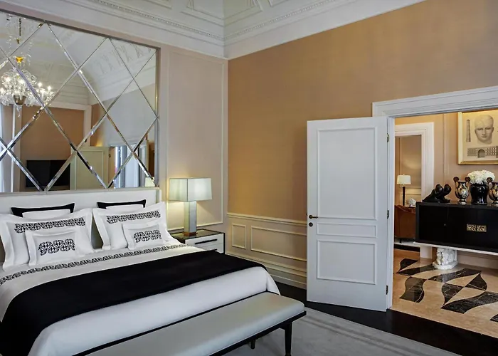 The St. Regis 5*
